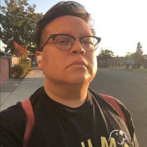 Meet your Posher, Eli